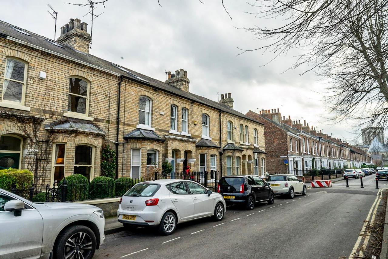 7 St John'S Crescent Villa York Exterior photo